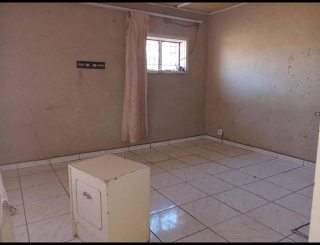3 BEDROOM HOUSE FOR SALE IN VANDERBIJLPARK CW 6